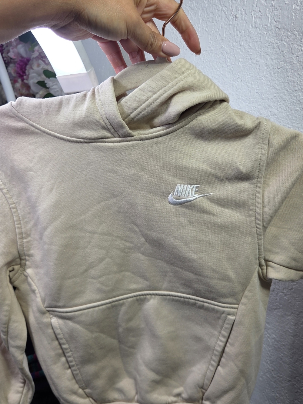 NIKE Boys Girls Beige Sand Fleece Pullover Hoodie Sweatshirt Kids S 6 7
